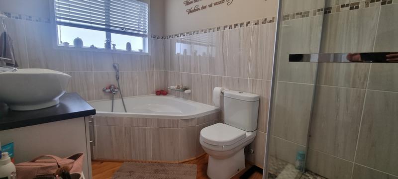 4 Bedroom Property for Sale in Tergniet Western Cape